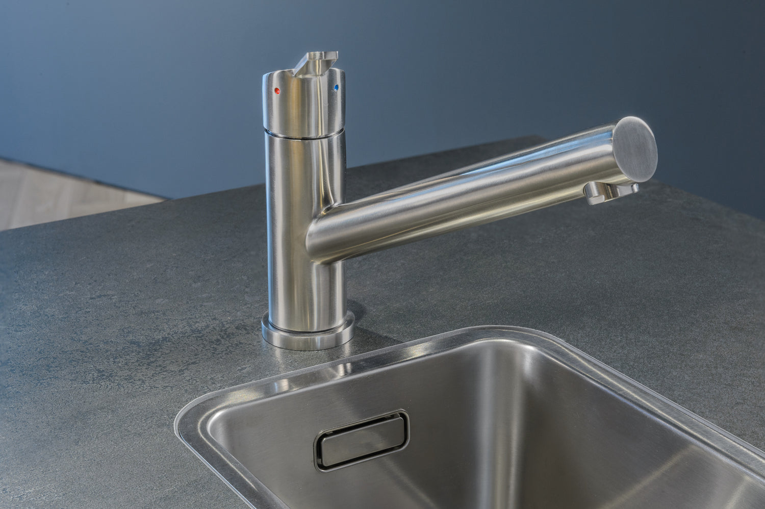 Buy the Mizzo Petito kitchen tap brushed steel?